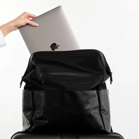 BIES The Backpack Diaper Bag in Black - Picture 8 of 16